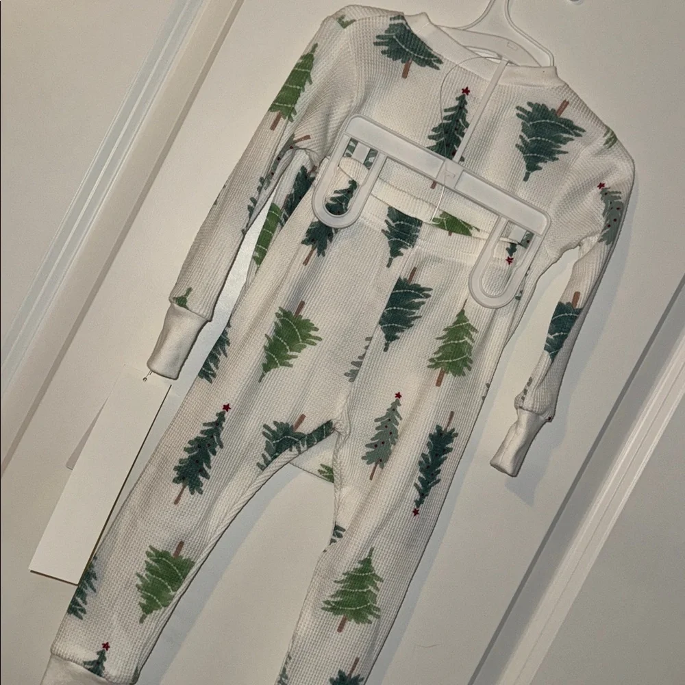 NEW Carter's Toddler‎ 2pc Christmas Trees Long Sleeve Cotton PJ Set - White 18M